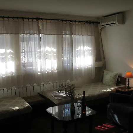 Family Regina Hotel Targovichté